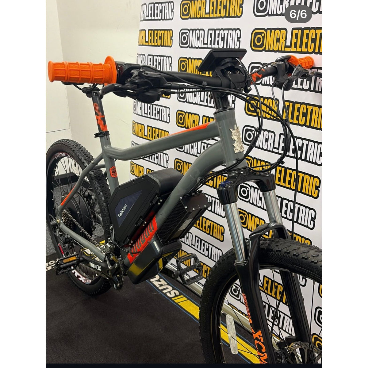 52V Boxed Off Voodoo Bantu – 2000W Electric Bike (Please read Description for shipping Information and fees)