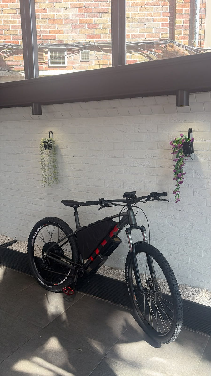 Trek Roscoe 6 – 72V 3000W Custom Electric Bike