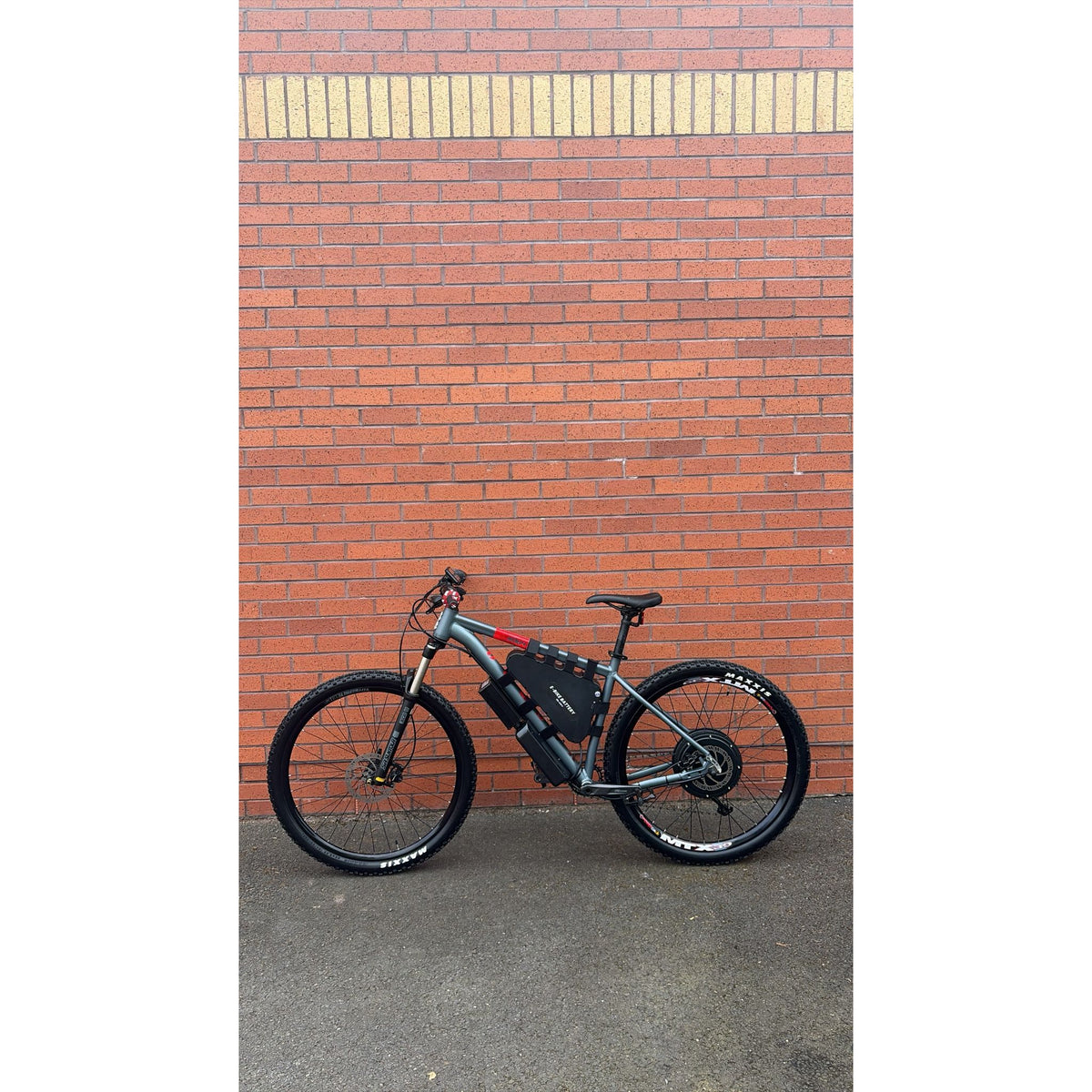 Voodoo Horde 5 – 72V 3000W Electric Bike (Please read description for information and shipping fees)