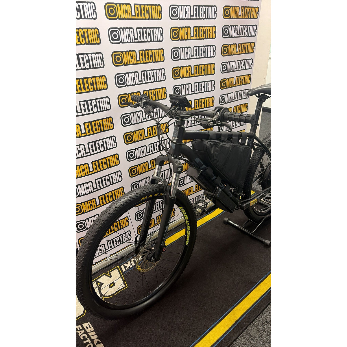Carrera Vengeance – 52V 2000W Custom Electric Bike (Please read Description for shipping Information and fees)