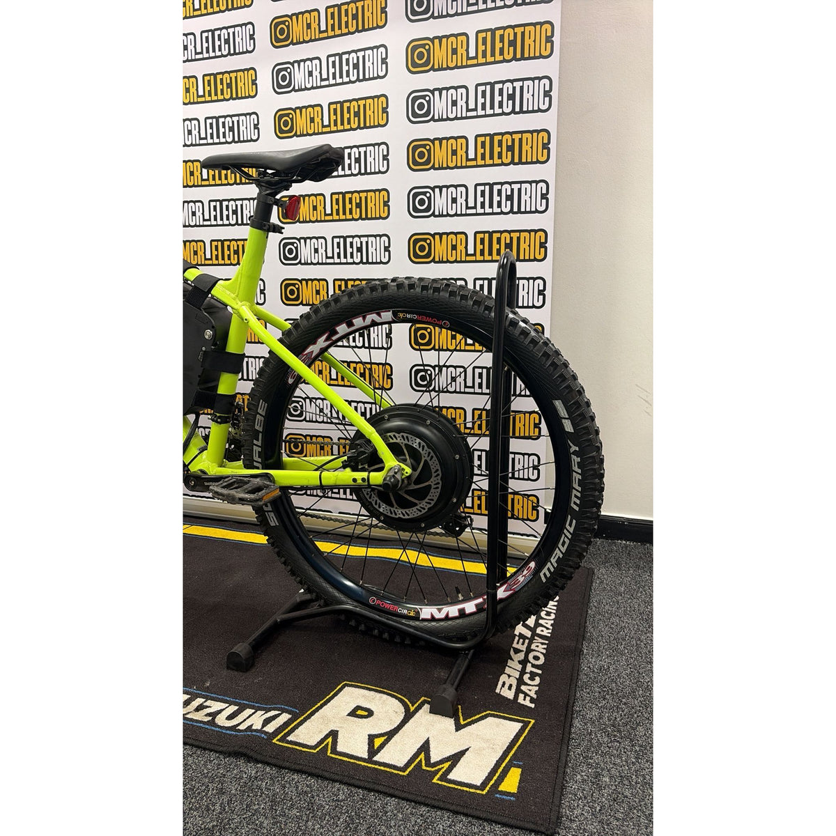 Trek Electric Bike – 72V 2000W (Please read Description for shipping Information and fees)