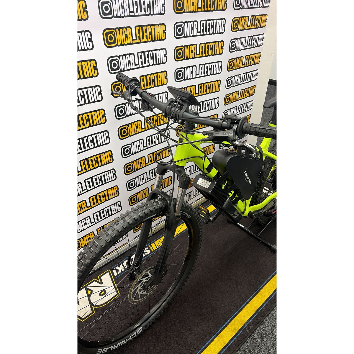 Trek Electric Bike – 72V 2000W (Please read Description for shipping Information and fees)